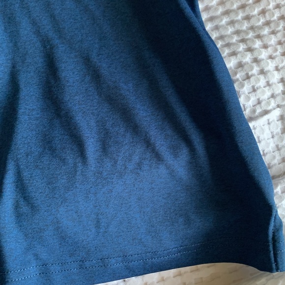 Blue collared golf ⛳️ shirt - Picture 8 of 9